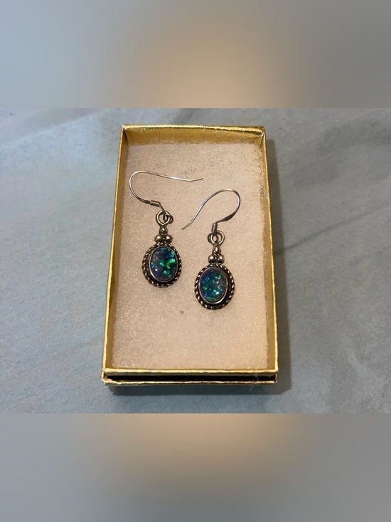 Five Star Jewelry - Vintage 5 Star Sterling Silver earrings in EUC